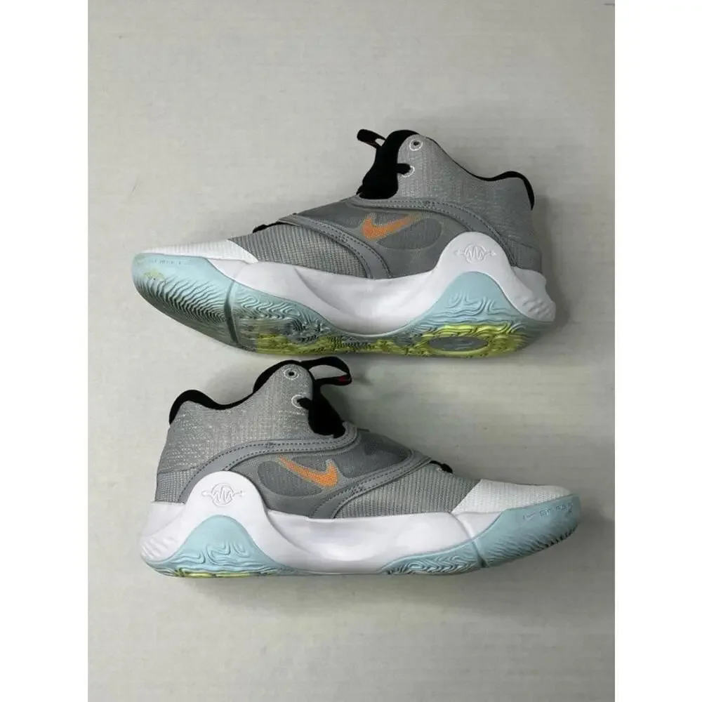 Nike Trey 5 X Wolf Grey Volt Crimson -‎ Size 9